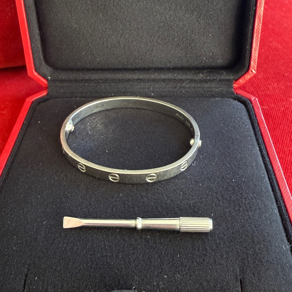 Authentic Cartier LOVE BRACELET, CLASSIC MODEL, 17 size. - Picture 15 of 16